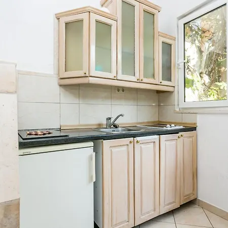 By The Sea - 21995 Apartman Trogir